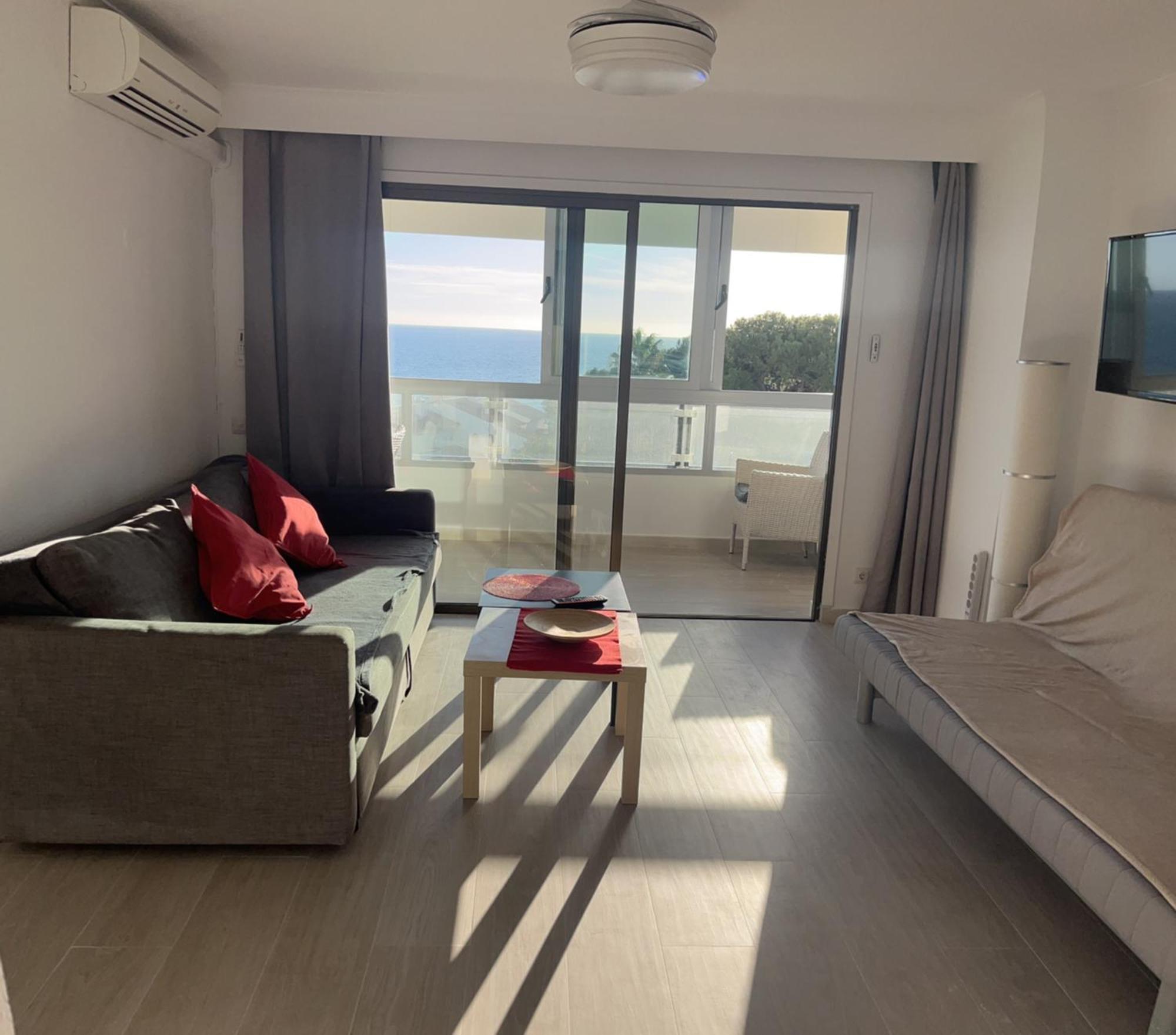 Stunning Apartment 50 Meters From The Sea Benalmadena Exterior photo